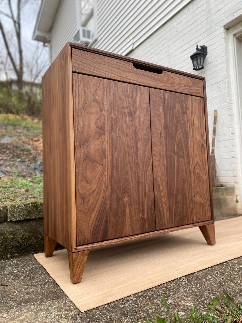The Mesa / Valley Style Bar Cabinet